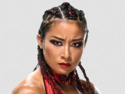 WWE star Xia Li’s “light will eventually sprinkle on you” bedroom photo shoot