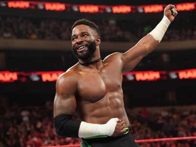 Cedric Alexander addresses a fan’s comment that was made about his daughter
