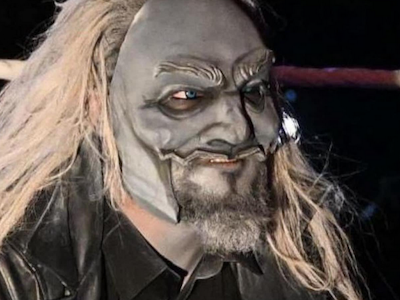 Possible spoiler/confirmation regarding the identity of Bray Wyatt’s Uncle Howdy character